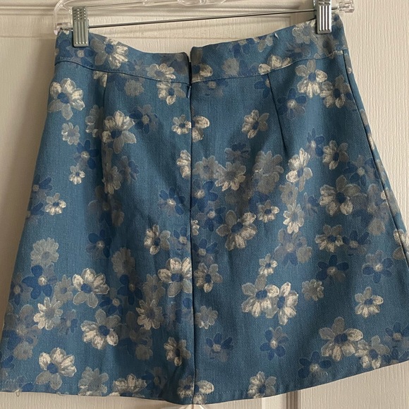 J Ing Embroidered Denim Skirt - Picture 3 of 4